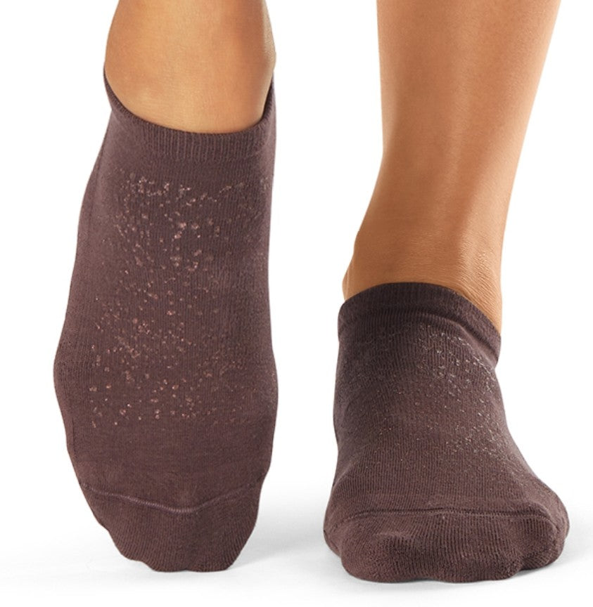 Tavi Quartz Glimmer Sticky Socks – Pure Barre Bethesda