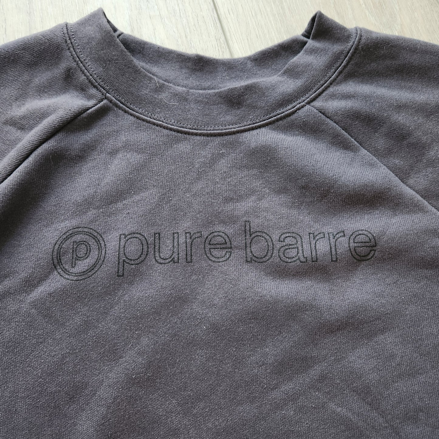 ONLY ONE- Pure Barre Raglan Outline Cropped Sweatshirt- Gray